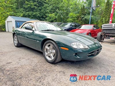 Zdjęcie 11 z 14 samochodu: 1999 JAGUAR XK8 VIN:SAJGX2049XC038524 - miniatura