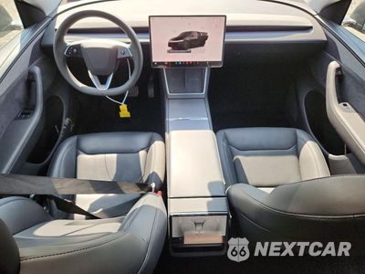 Zdjęcie 8 z 13 samochodu: 2026 TESLA MODEL Y VIN:7SAYGDED1TA459156 - miniatura