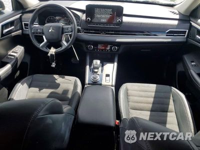 Zdjęcie 8 z 12 samochodu: 2023 MITSUBISHI OUTLANDER SE VIN:JA4J3UA82PZ025084 - miniatura