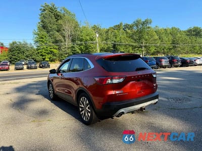 Trzecie zdjęcie samochodu z tyłu: 2020 FORD ESCAPE TITANIUM VIN:1FMCU9J91LUB08350 - miniatura