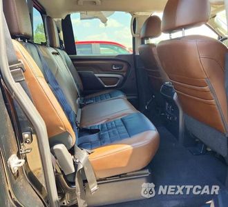 Zdjęcie 10 z 12 samochodu: 2019 NISSAN TITAN PLATINUM RESERVE VIN:1N6AA1E54KN505005 - miniatura