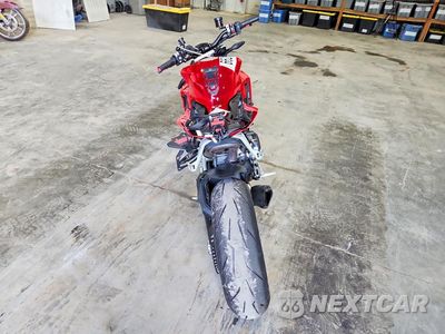 Czwarte zdjęcie samochodu z boku: 2024 DUCATI STREETFIGHTER V2 VIN:ZDMFAKYW7RB007691 - miniatura