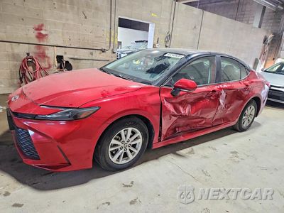 2025 TOYOTA CAMRY LE 4T1DAACK0SU040913 - główne zdjęcie licytacji z USA - miniatura