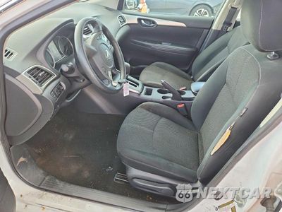 Zdjęcie 7 z 12 samochodu: 2018 NISSAN SENTRA S VIN:3N1AB7AP8JY286869 - miniatura