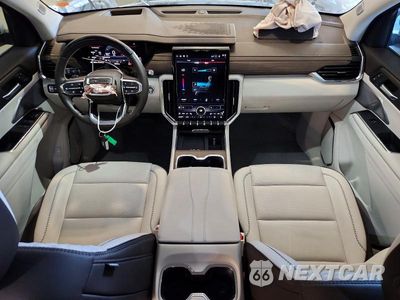 Zdjęcie 8 z 14 samochodu: 2025 GMC ACADIA DENALI VIN:1GKENRRS8SJ132795 - miniatura