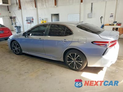 Drugie zdjęcie samochodu z przodu: 2020 TOYOTA CAMRY SE VIN:4T1G11AK1LU313536 - miniatura