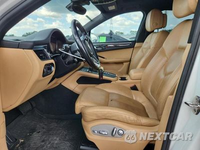 Zdjęcie 7 z 14 samochodu: 2017 PORSCHE MACAN S VIN:WP1AB2A52HLB17057 - miniatura