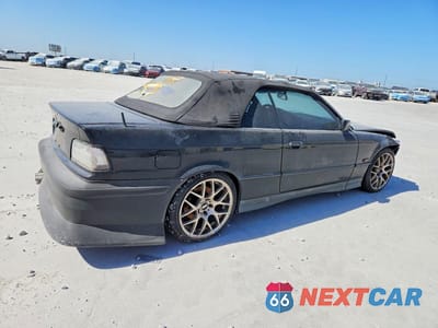 Trzecie zdjęcie samochodu z tyłu: 1995 BMW 325 IC AUTOMATIC VIN:WBABJ6329SJD44350 - miniatura