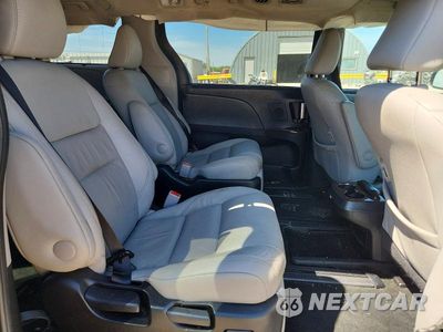 Zdjęcie 11 z 13 samochodu: 2017 TOYOTA SIENNA BASE VIN:5TDYZ3DC6HS862422 - miniatura