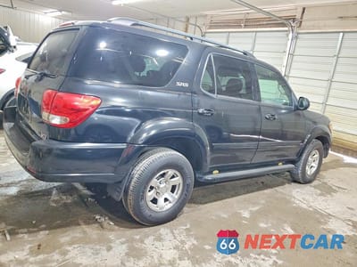 Trzecie zdjęcie samochodu z tyłu: 2005 TOYOTA SEQUOIA SR5 VIN:5TDZT34A15S260060 - miniatura