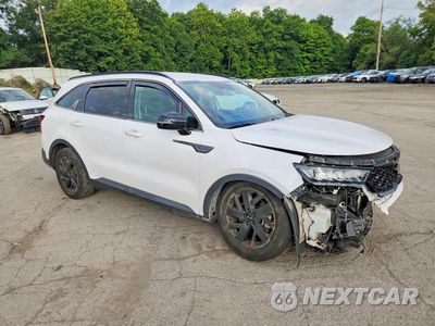 Czwarte zdjęcie samochodu z boku: 2021 KIA SORENTO S VIN:5XYRLDLCXMG004780 - miniatura