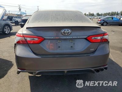 Zdjęcie 6 z 12 samochodu: 2018 TOYOTA CAMRY SE VIN:4T1B11HK6JU646070 - miniatura