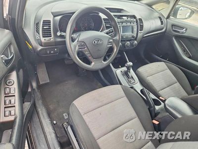 Zdjęcie 8 z 13 samochodu: 2016 KIA FORTE5 LX VIN:KNAFK5A88G5606775 - miniatura