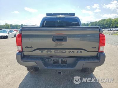 Zdjęcie 6 z 12 samochodu: 2017 TOYOTA TACOMA TRD SPORT VIN:3TMCZ5AN4HM119611 - miniatura