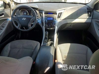 Zdjęcie 8 z 12 samochodu: 2012 HYUNDAI SONATA GLS VIN:5NPEB4AC2CH319987 - miniatura