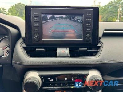 Zdjęcie 9 z 12 samochodu: 2019 TOYOTA RAV4 LE VIN:JTMF1RFV2KD047590 - miniatura