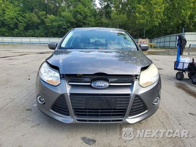 Piąte zdjęcie samochodu w środku: 2012 FORD FOCUS SE VIN:1FAHP3F24CL128291 - miniatura