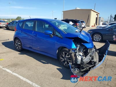 Czwarte zdjęcie samochodu z boku: 2015 NISSAN VERSA NOTE SR VIN:3N1CE2CP3FL362938 - miniatura