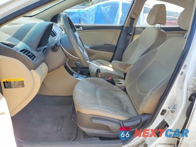 Zdjęcie 7 z 12 samochodu: 2013 HYUNDAI ACCENT GLS VIN:KMHCT4AE1DU332822 - miniatura