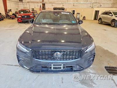 Piąte zdjęcie samochodu w środku: 2024 VOLVO S60 PLUS VIN:7JRL12TH5RG294041 - miniatura