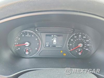 Zdjęcie 9 z 13 samochodu: 2019 KIA SORENTO LX VIN:5XYPG4A30KG512767 - miniatura