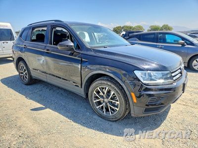 Czwarte zdjęcie samochodu z boku: 2021 VOLKSWAGEN TIGUAN S VIN:3VV1B7AX7MM109532 - miniatura