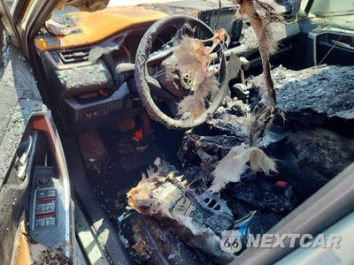Zdjęcie 8 z 12 samochodu: 2022 TOYOTA RAV4 XLE VIN:2T3W1RFV2NW231175 - miniatura