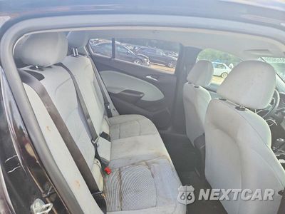 Zdjęcie 10 z 12 samochodu: 2019 CHEVROLET CRUZE LS VIN:1G1BC5SM4K7123459 - miniatura