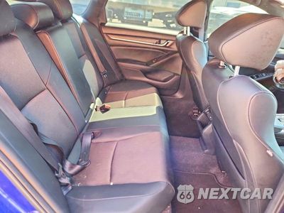 Zdjęcie 10 z 12 samochodu: 2022 HONDA ACCORD SPORT VIN:1HGCV1F32NA083701 - miniatura