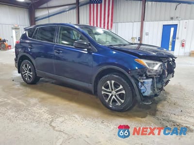 Czwarte zdjęcie samochodu z boku: 2018 TOYOTA RAV4 LE VIN:JTMBFREV1JJ747781 - miniatura