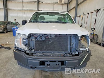 Piąte zdjęcie samochodu w środku: 2018 FORD F150 VIN:1FTMF1EP8JKE72156 - miniatura