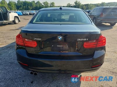 Zdjęcie 6 z 12 samochodu: 2015 BMW 328 XI VIN:WBA3B3G58FNR87532 - miniatura