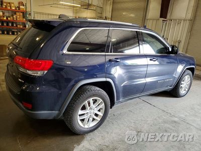 Trzecie zdjęcie samochodu z tyłu: 2018 JEEP GRAND CHEROKEE LAREDO VIN:1C4RJFAG2JC274688 - miniatura