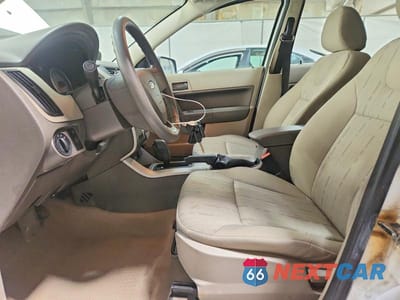 Zdjęcie 7 z 12 samochodu: 2008 FORD FOCUS SE VIN:1FAHP35N18W182665 - miniatura