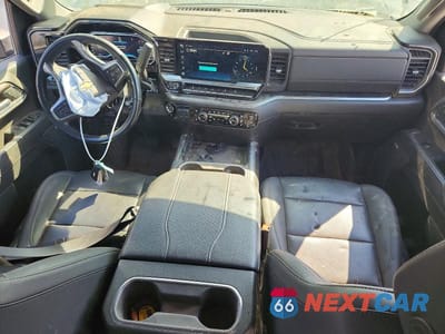 Zdjęcie 8 z 14 samochodu: 2024 CHEVROLET SILVERADO K3500 LTZ VIN:2GC4YUEY2R1165923 - miniatura