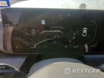 Zdjęcie 9 z 13 samochodu: 2025 KIA K4 GT-LINE TURBO VIN:3KPFW4DC1SE087342 - miniatura