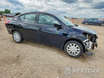 Czwarte zdjęcie samochodu z boku: 2017 NISSAN VERSA 1.6 S PLUS VIN:3N1CN7AP3HL846353 - miniatura