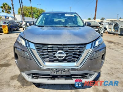Piąte zdjęcie samochodu w środku: 2023 NISSAN ROGUE S VIN:5N1BT3AA6PC778669 - miniatura