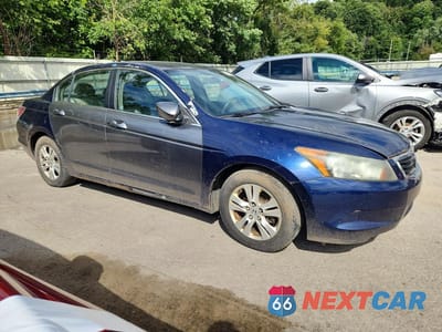 Czwarte zdjęcie samochodu z boku: 2008 HONDA ACCORD LXP VIN:1HGCP26438A101829 - miniatura
