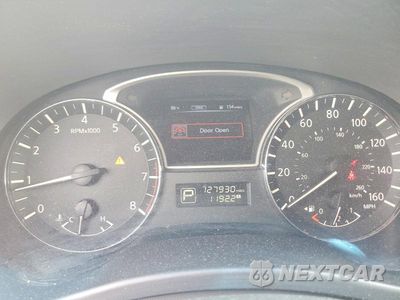 Zdjęcie 9 z 13 samochodu: 2015 NISSAN PATHFINDER SV VIN:5N1AR2MM9FC640973 - miniatura