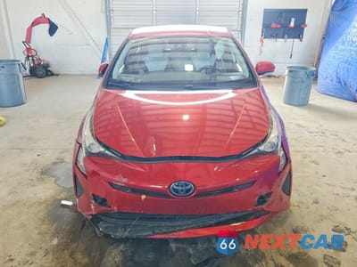 Piąte zdjęcie samochodu w środku: 2018 TOYOTA PRIUS THREE VIN:JTDKARFU2J3066764 - miniatura