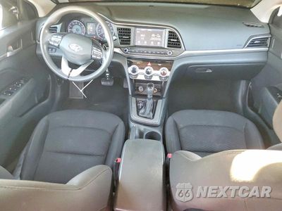 Zdjęcie 8 z 12 samochodu: 2019 HYUNDAI ELANTRA SEL VIN:5NPD84LF5KH481483 - miniatura