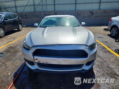 Piąte zdjęcie samochodu w środku: 2016 FORD MUSTANG VIN:1FA6P8AM9G5310530 - miniatura