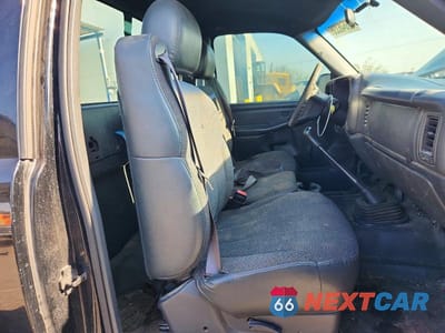 Zdjęcie 10 z 12 samochodu: 2001 CHEVROLET SILVERADO C1500 VIN:1GCEC14W31Z208713 - miniatura