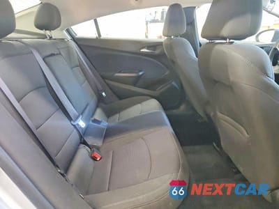 Zdjęcie 10 z 12 samochodu: 2017 CHEVROLET CRUZE LT VIN:1G1BE5SM1H7208357 - miniatura