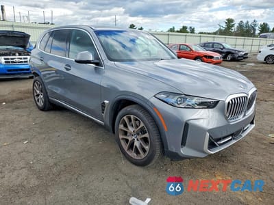 Czwarte zdjęcie samochodu z boku: 2024 BMW X5 XDRIVE40I VIN:5UX23EU04R9T62542 - miniatura