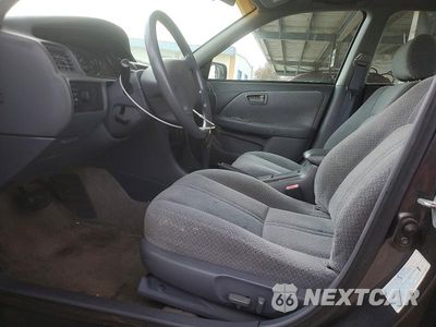 Zdjęcie 7 z 12 samochodu: 2001 TOYOTA CAMRY LE V6 VIN:4T1BF22K11U967661 - miniatura