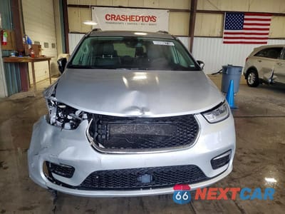 Piąte zdjęcie samochodu w środku: 2023 CHRYSLER PACIFICA LIMITED VIN:2C4RC1GG8PR533401 - miniatura