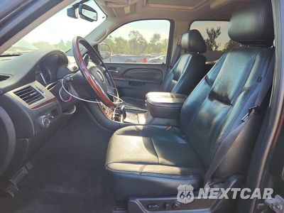 Zdjęcie 7 z 13 samochodu: 2011 CADILLAC ESCALADE ESV LUXURY VIN:1GYS4HEF8BR146292 - miniatura