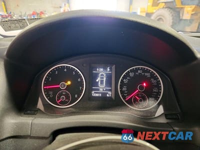 Zdjęcie 9 z 13 samochodu: 2017 VOLKSWAGEN TIGUAN S VIN:WVGBV7AXXHW513338 - miniatura